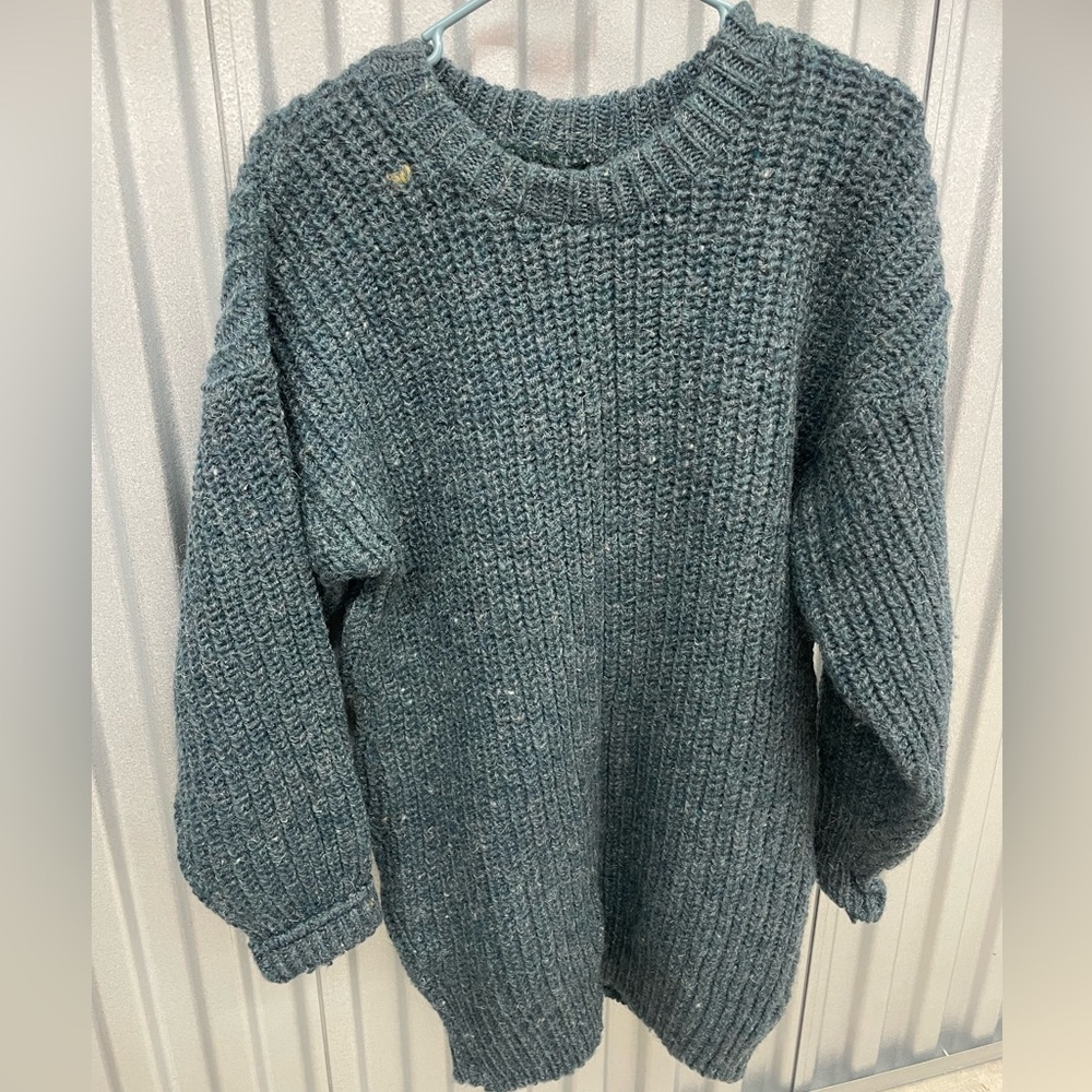 100% wool long sweater size large